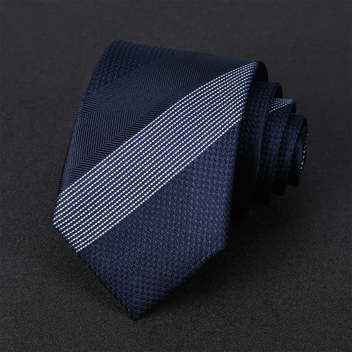 Éclatelle Elegant Silk Tie