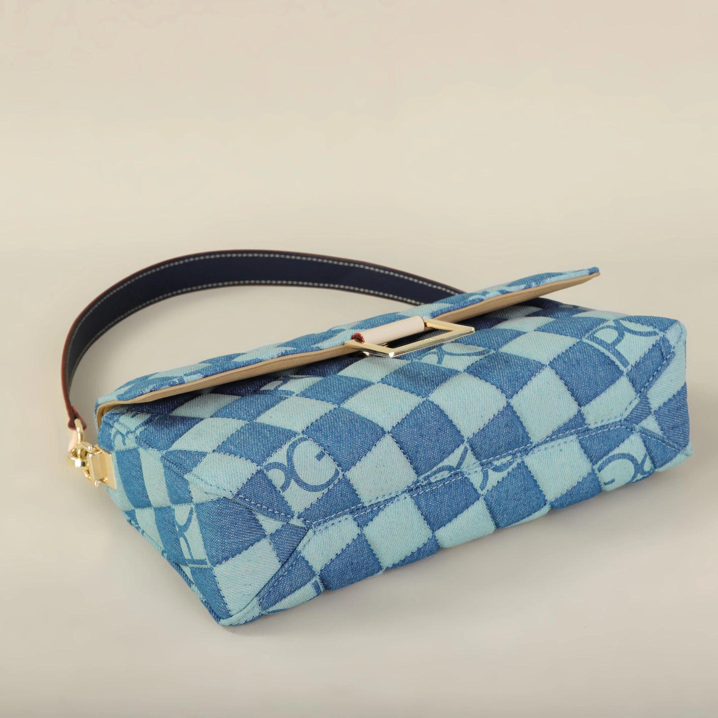 Éclatelle Premium Checkered Crossbody Bag with PU Leather & Gold Buckle